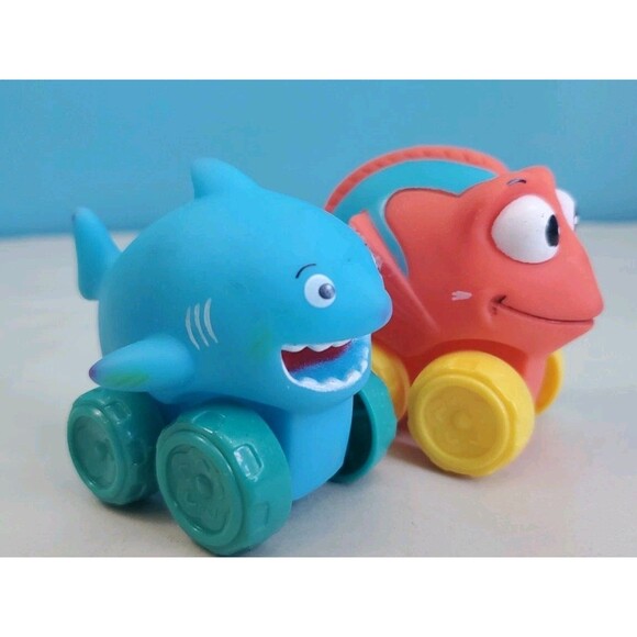 Set Of Two Frish Cars Shark Clown Fish Pre School - Picture 1 of 12